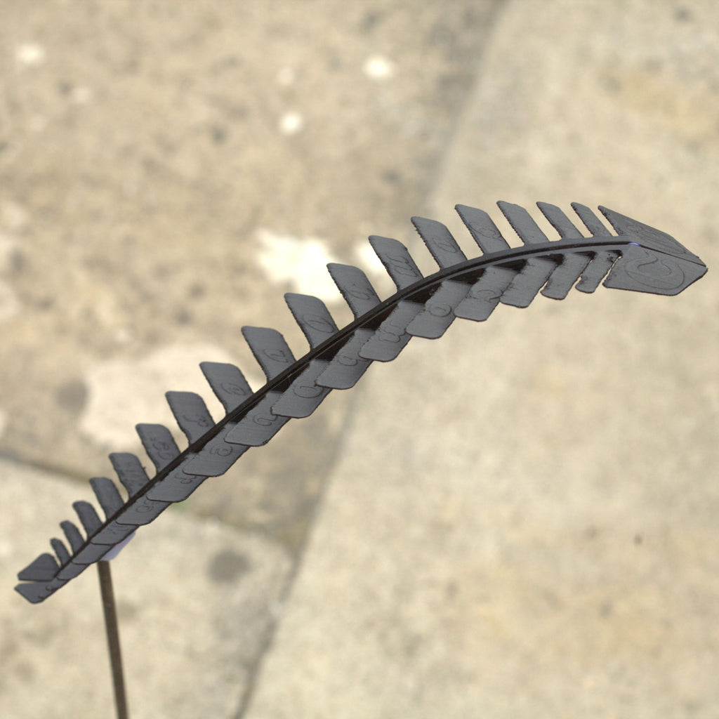 CombOver MTB mudguard in black showing shape without a bike