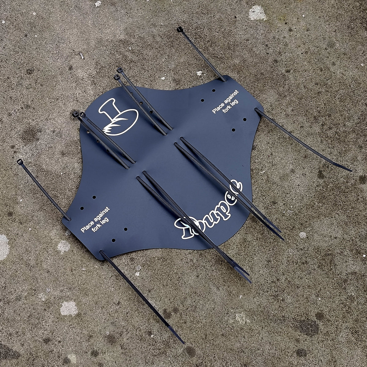 Toupee shorty mudguard unmounted with zip-ties (including 2 spares) pre-installed